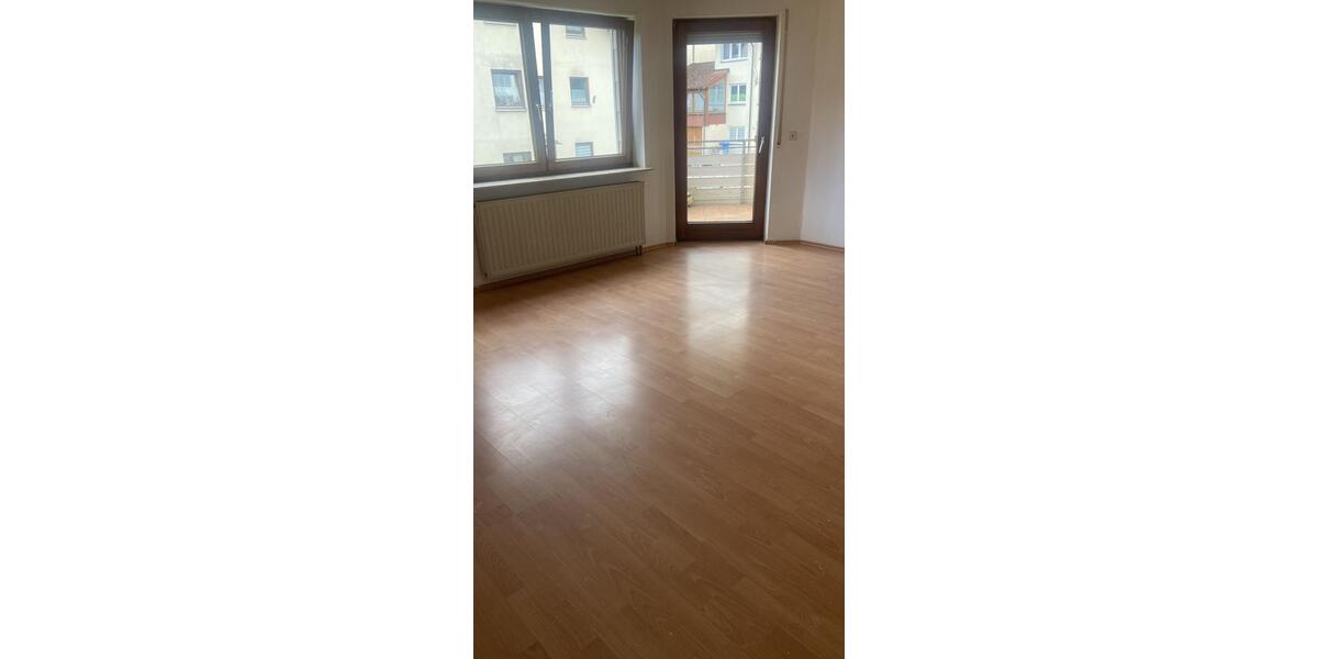 Etagenwohnung Schramberg - 4 Zimmer, 105 m&sup2;, 1.200&euro; | Angebot:26256472