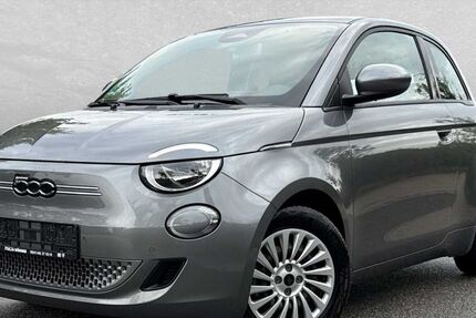 Fiat 500e 15.000 km 26.790 &euro; Regensburg 93059