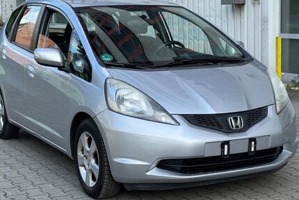 Honda Jazz 110.000 km 4.399 &euro; Chemnitz 09120