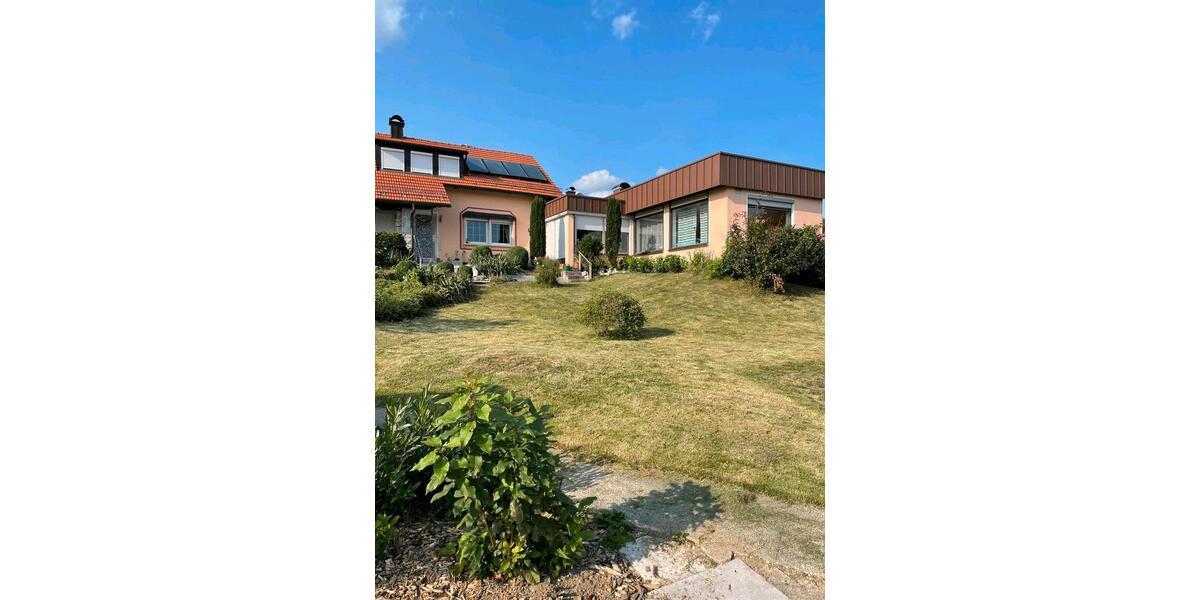 Einfamilienhaus Furth im Wald - 5 Zimmer, 150 m&sup2;, 950&euro; | Angebot:26343569