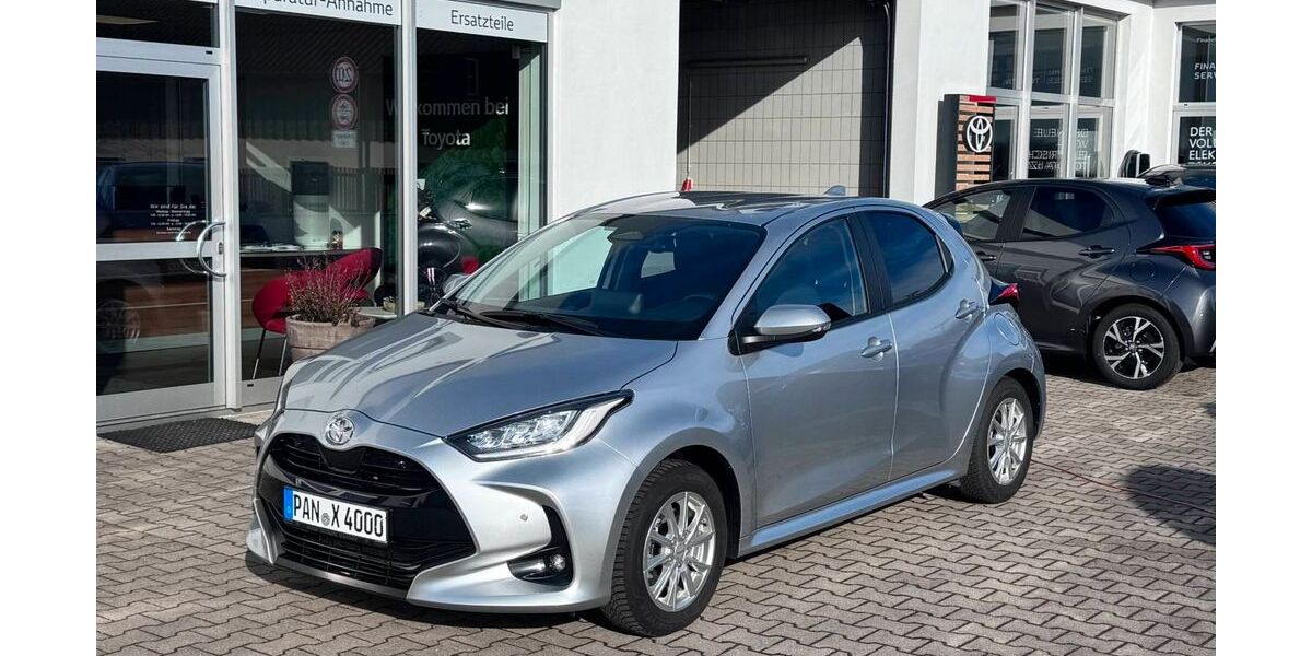 Toyota Yaris 6.000 km 25.990 &euro; Bad Birnbach 84364