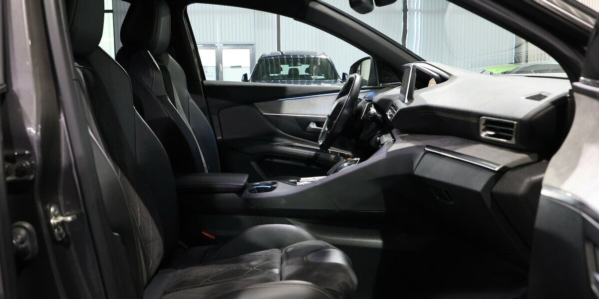 Peugeot 3008 2.0 BLUE-HDI 180 GT-LINE-SPORT / I-COCKPIT 138.000 km 17.444 &euro; Hamm 59077
