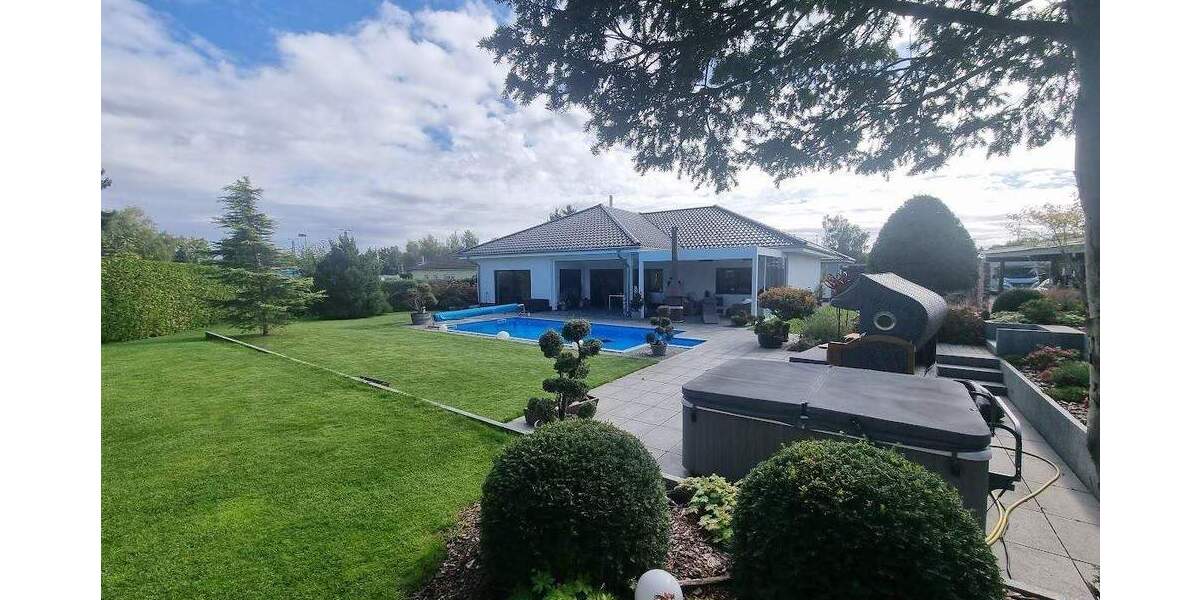 Einfamilienhaus Neuruppin - 6 Zimmer, 258 m&sup2;, 995.000&euro; | Angebot:25302724