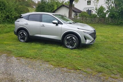 Nissan Qashqai 1.600 km 35.990 &euro; Deggendorf 94469