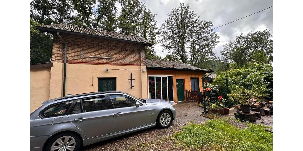 Einfamilienhaus Quierschied - 4 Zimmer, 100 m&sup2;, 125.000&euro; | Angebot:26324989