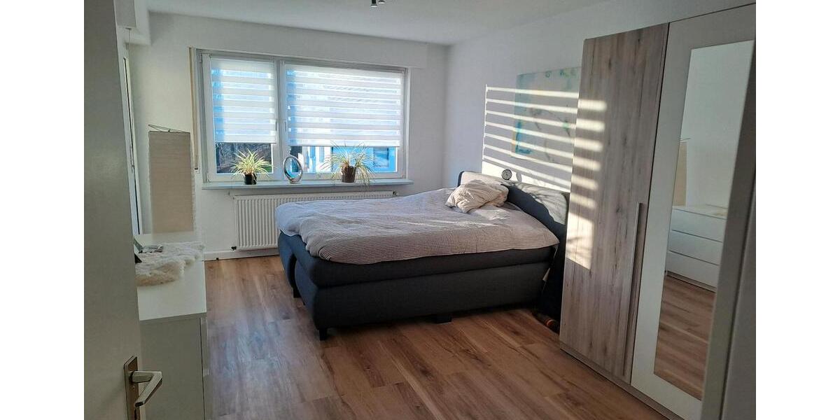 Provisionsfreie 3-Zimmer-Eigentumswohnung mit Blick auf 's Wasser 3 zimmer