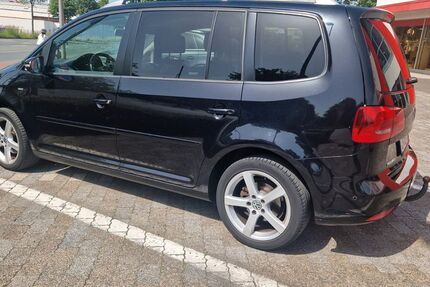 VW Touran 177.000 km 6.999 &euro; Lippstadt 59557