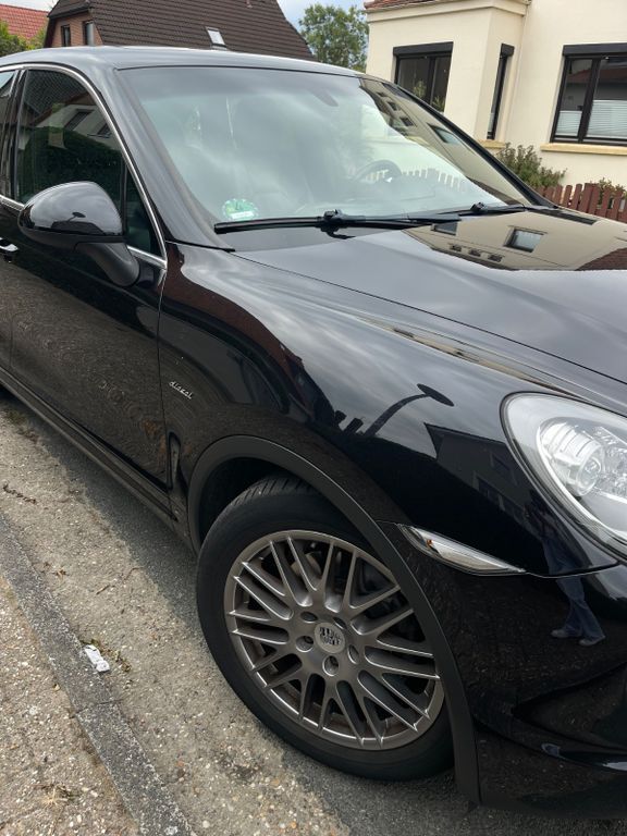 Porsche Cayenne 199.000 km 17.500 € Oldenburg 26123