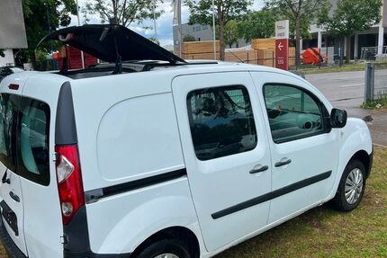 Renault Kangoo 240.000 km 3.900 &euro; München 81243