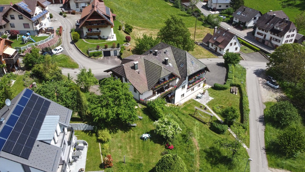 Gewerbeobjekt Simonswald - 2 Zimmer, 1.295.000&euro; | Angebot:25779079