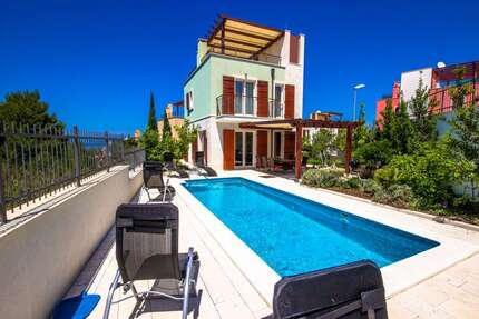 Haus Brac - 4 Zimmer, 136 m&sup2;, 520.000&euro; | Angebot:12622205