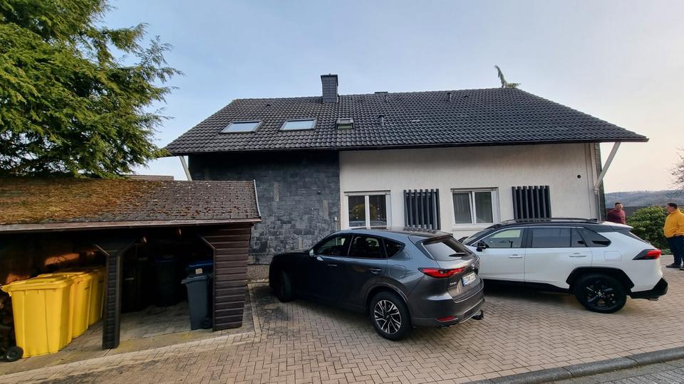 Mehrfamilienhaus, Wohnhaus Kreuztal - 7 Zimmer, 252 m&sup2;, 660.000&euro; | Angebot:27261825