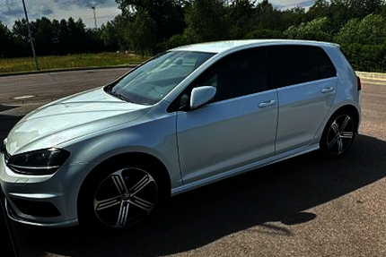 VW Golf 180.000 km 15.900 &euro; Deggingen 73326