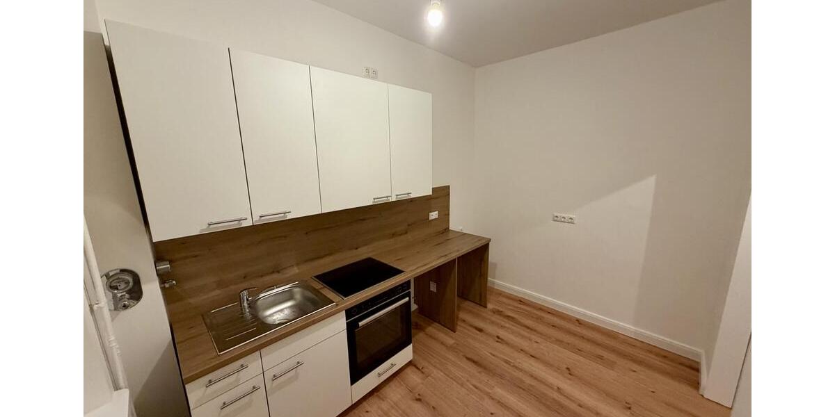 Renovierte 2-Zimmer-Erdgeschosswohnung zu vermieten. 2 zimmer