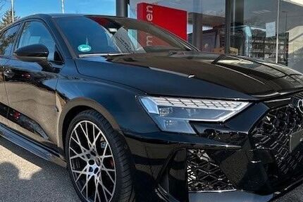 Audi RS3 6.000 km 59.900 &euro; Wolfratshausen bei München 82515