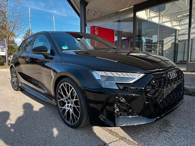 Audi RS3 6.000 km 59.900 &euro; Wolfratshausen bei München 82515
