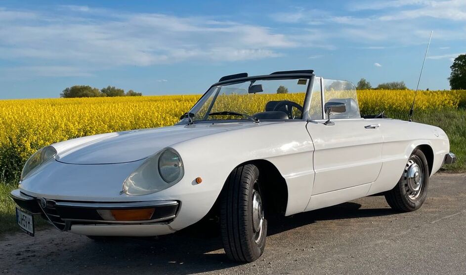 Alfa Romeo Spider 102.950 km 19.995 € Lübeck 23564