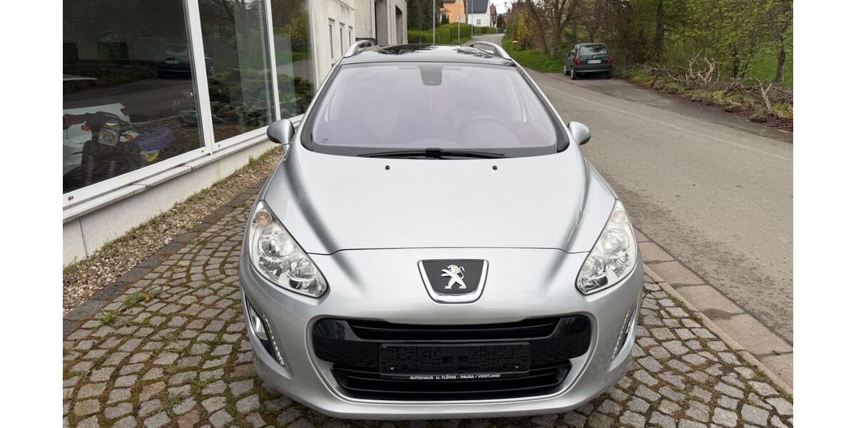 Peugeot 308 126.500 km 2.990 &euro; Hohenölsen 07570