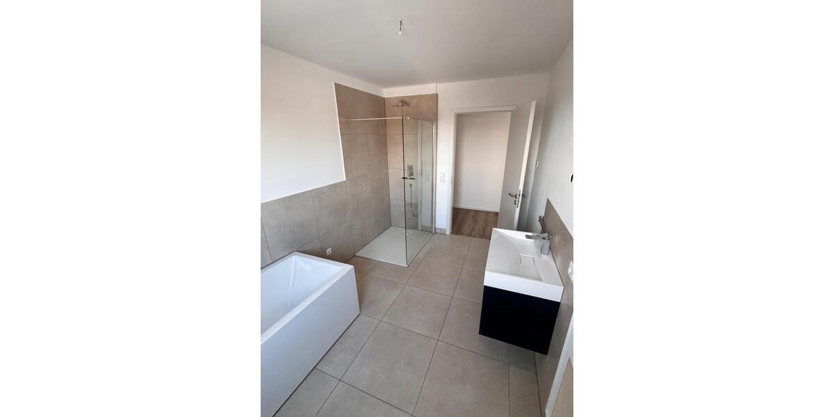 Einfamilienhaus Königslutter am Elm - 3 Zimmer, 121 m&sup2;, 1.320&euro; | Angebot:24526584