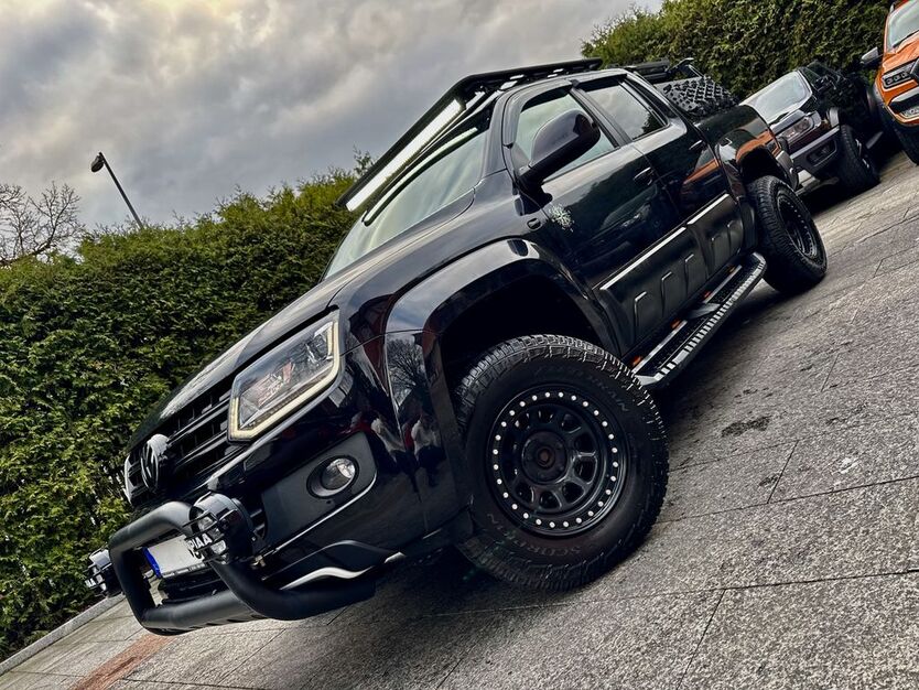 VW Amarok 188.000 km 18.980 € München 81827