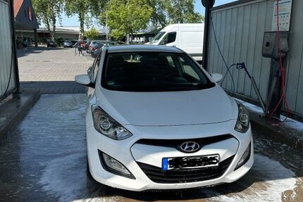 Hyundai i30 246.000 km 3.799 &euro; dinslaken 46537