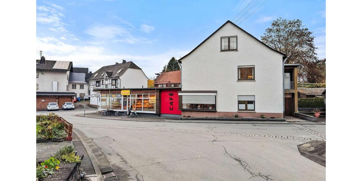 Einfamilienhaus Biedenkopf - 7 Zimmer, 259 m&sup2;, 1.200&euro; | Angebot:25433797