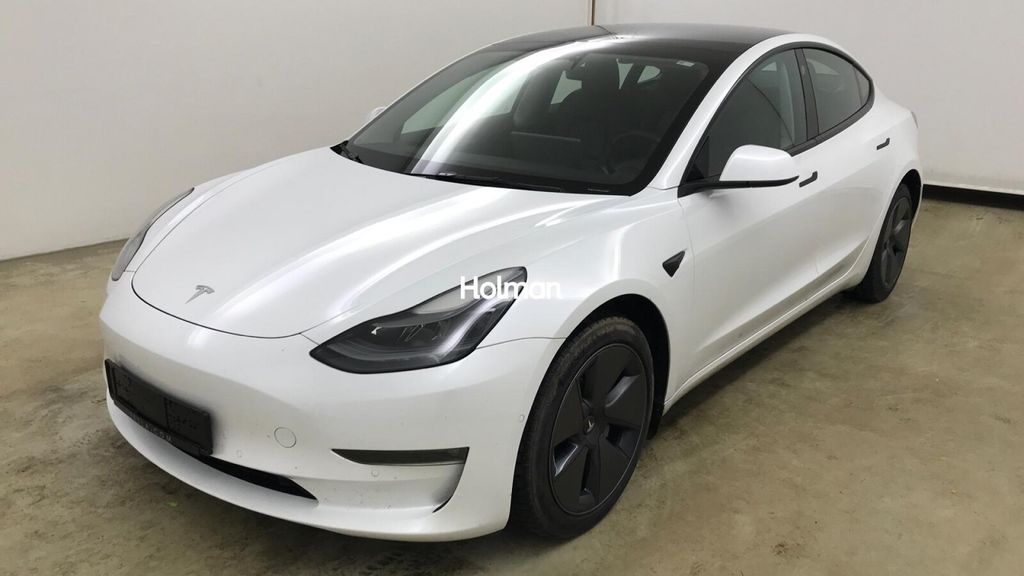 Tesla Model 3 80.006 km 27.541 &euro; Eschborn 65760
