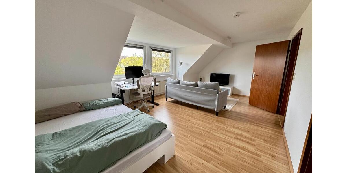 Dachgeschoßwohnung Köln Nippes - 1 Zimmer, 41 m&sup2;, 578&euro; | Angebot:26311904