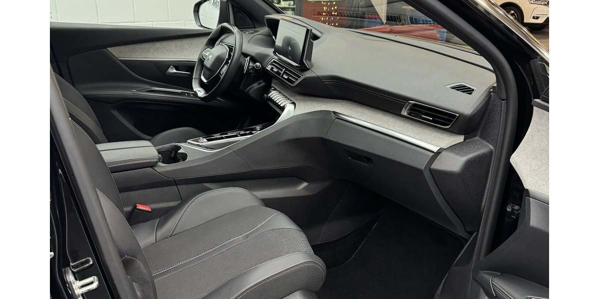 Peugeot 5008 GT 130 Puretech EAT8 7 Sitzer, Sitzheizung 34.900 km 23.980 &euro; Lich 35423