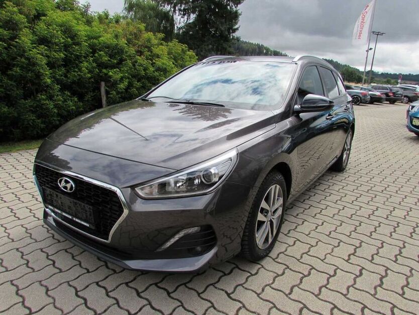 i30