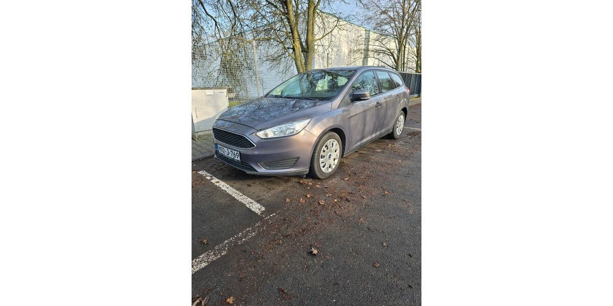 Ford Focus 87.000 km 5.990 &euro; Stadecken-Elsheim 55271