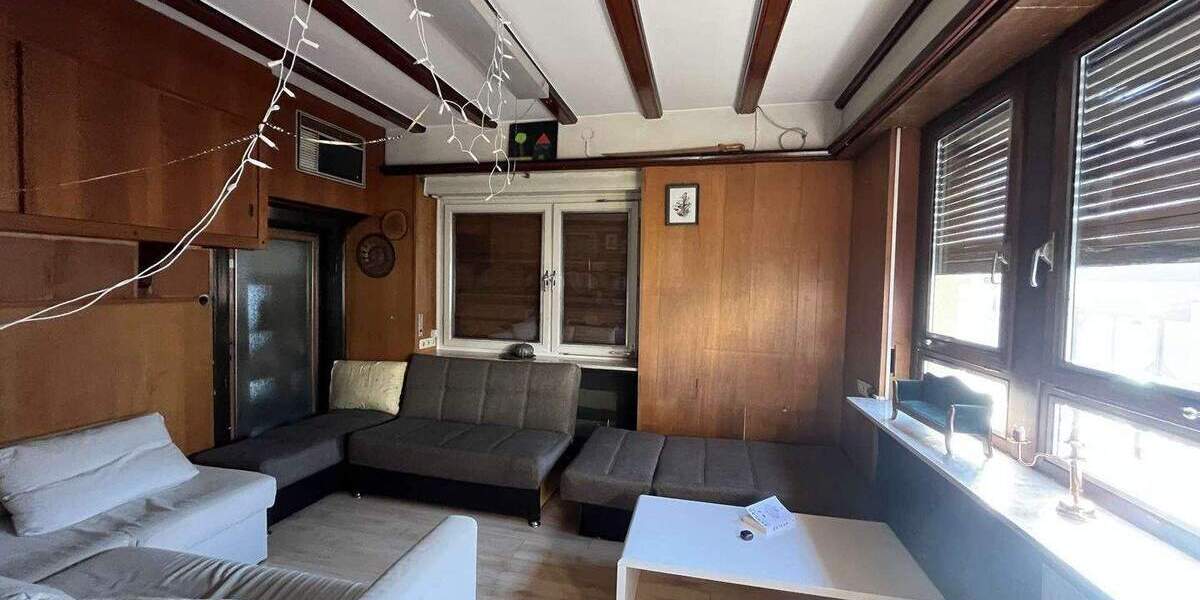 Etagenwohnung Pfungstadt - 8 Zimmer, 200 m&sup2;, 450.000&euro; | Angebot:24654458