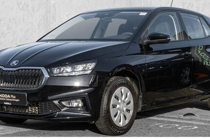 Skoda Fabia 10.122 km 17.790 &euro; Düsseldorf 40474