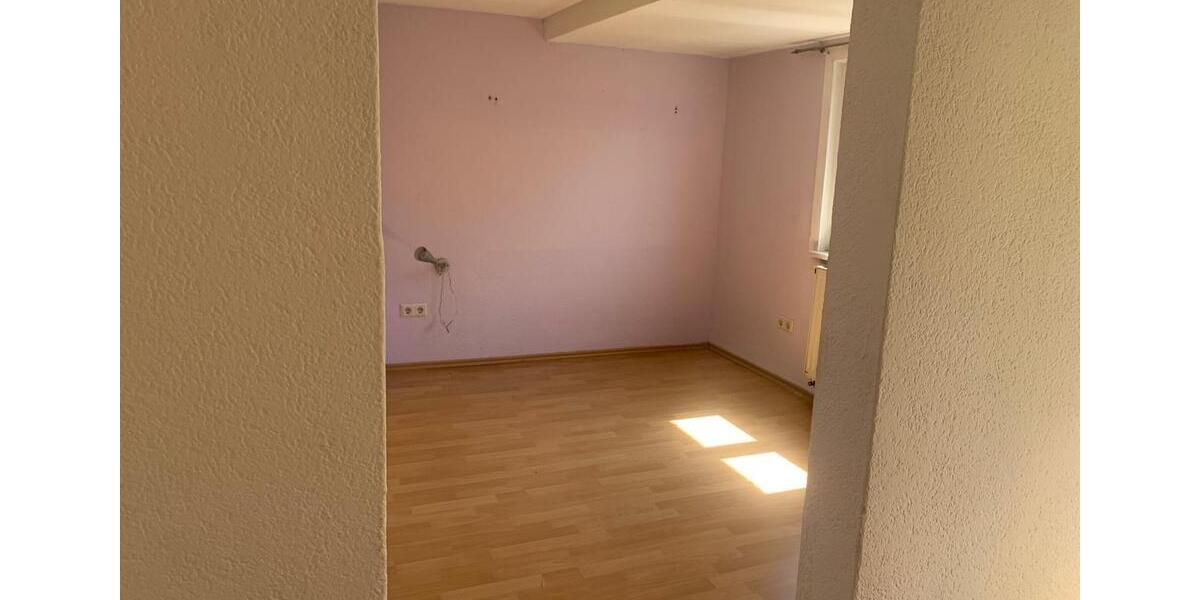 Doppelhaushälfte Giengen an der Brenz - 5 Zimmer, 120 m&sup2;, 1.500&euro; | Angebot:25774773