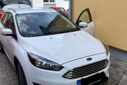 Ford Focus 99.493 km 10.200 &euro; Singen 78224
