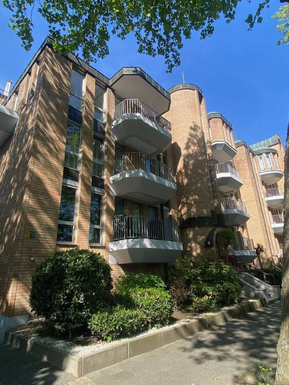 Großzügige 3-Zimmer-Wohnung mit Südbalkon und Tiefgarage