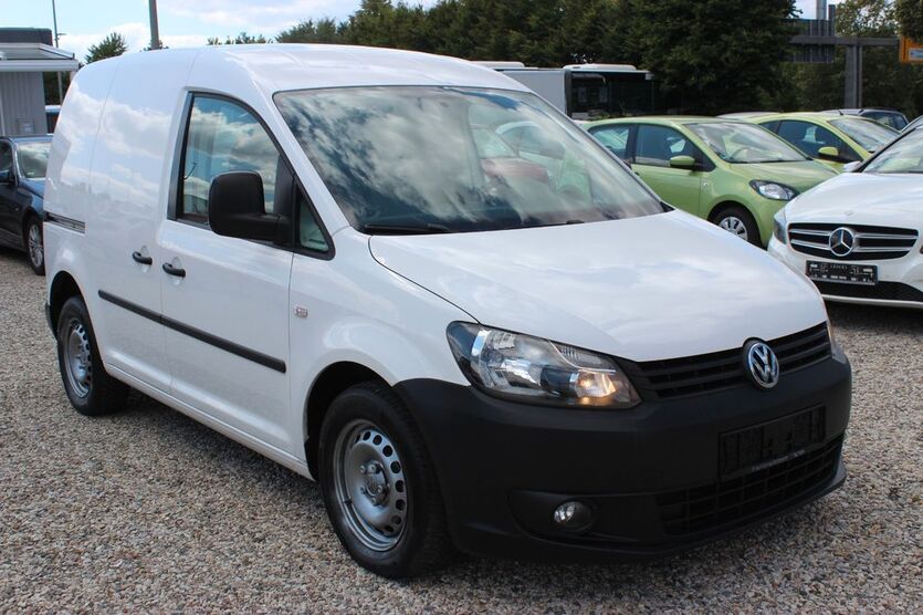 VW Caddy 215.000 km 5.990 € Paderborn 33106