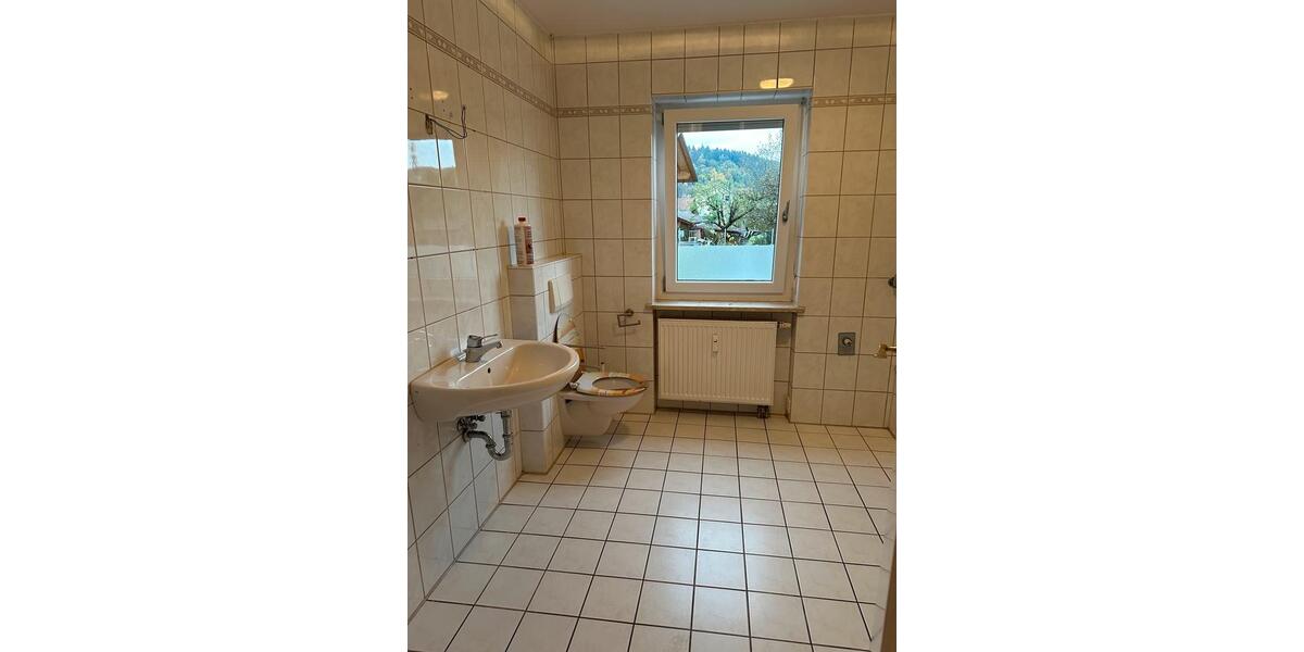 Erdgeschoßwohnung Hengersberg - 3 Zimmer, 299.000&euro; | Angebot:23137434