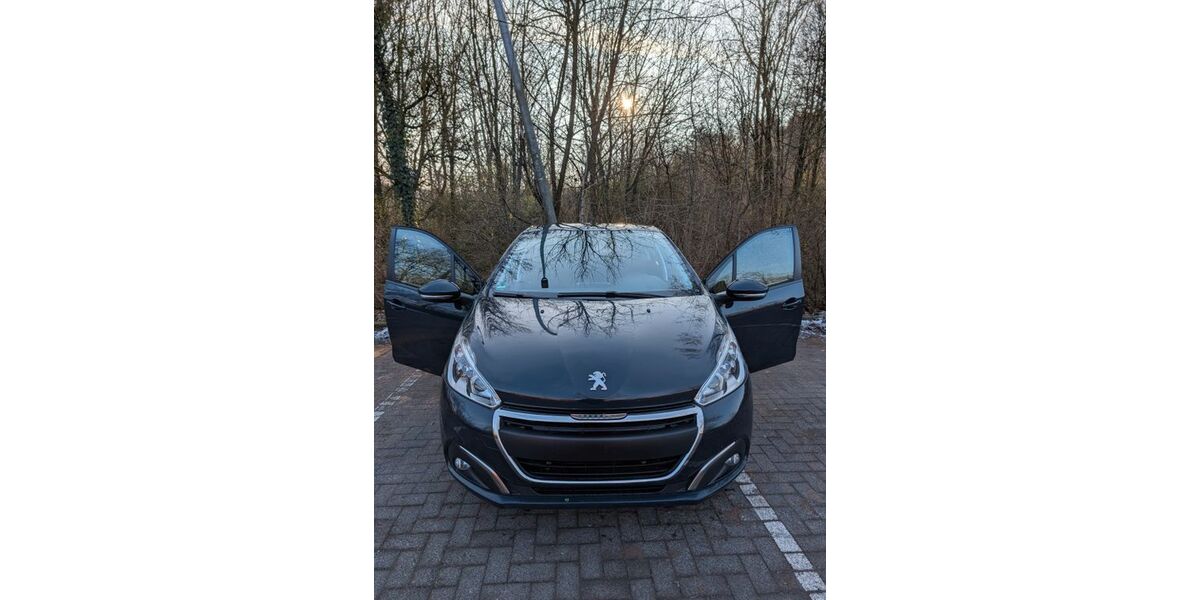 Peugeot 208 103.500 km 6.700 &euro; Hamburg 22765