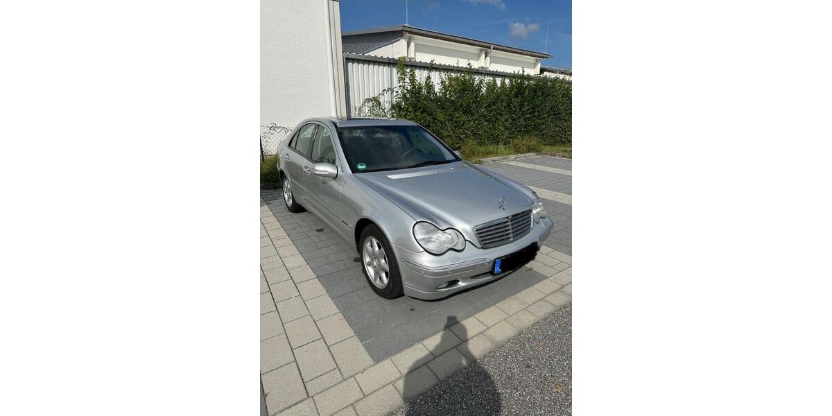 Mercedes-Benz 320 163.965 km 5.500 &euro; Dietramszell 83623
