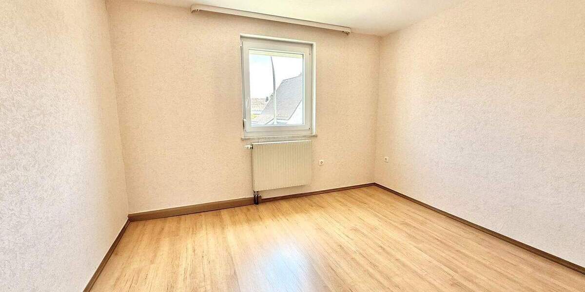 Doppelhaushälfte Altenstadt - 9 Zimmer, 214 m&sup2;, 275.000&euro; | Angebot:25247554