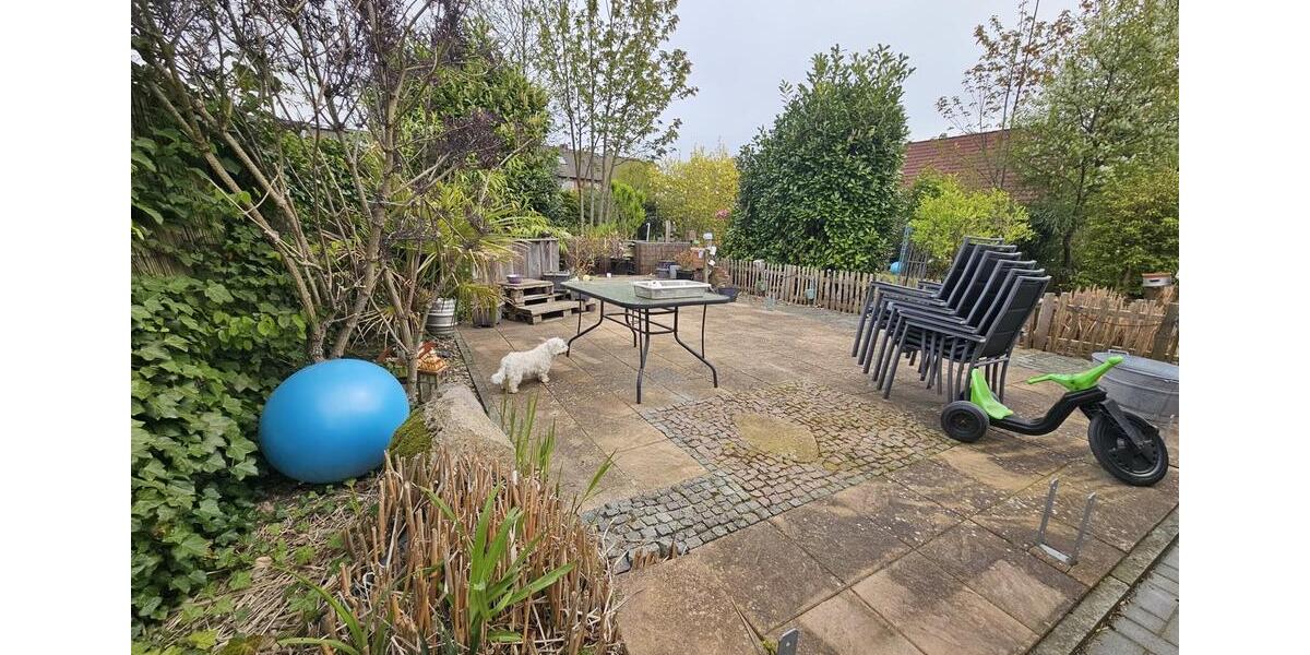 Mehrfamilienhaus, Wohnhaus Wilhelmshaven - 9 Zimmer, 240 m&sup2;, 420.000&euro; | Angebot:26522213