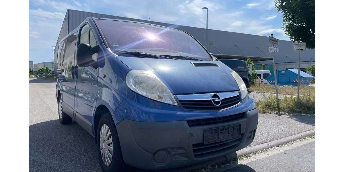 Opel Vivaro 146.743 km 9.500 € Hockenheim 68766
