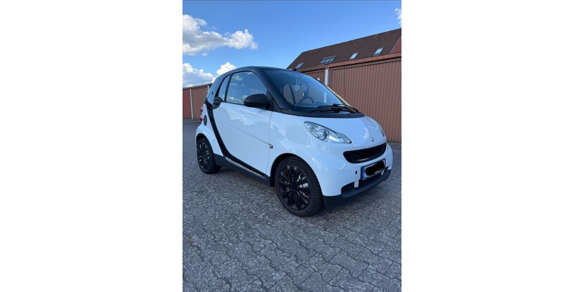 Smart ForTwo 143.299 km 3.600 &euro; Lübeck 23554