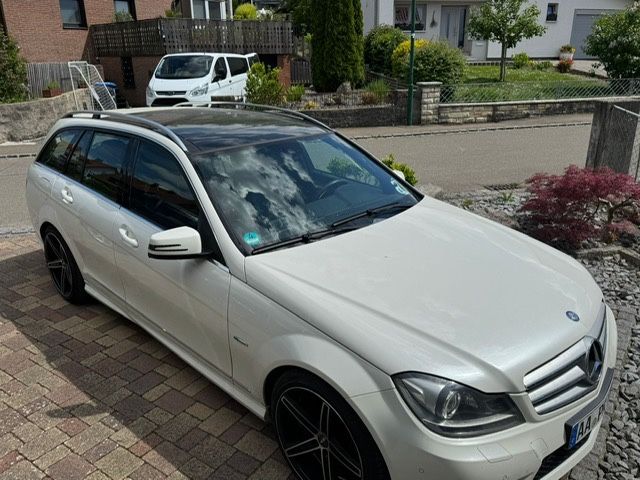 C 300