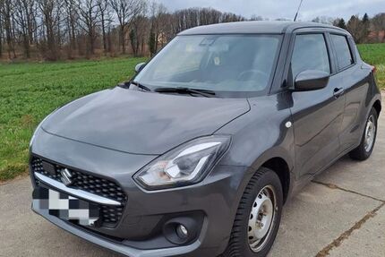 Suzuki Swift 28.000 km 16.500 &euro; Markersdorf OT Jauernick Buschbach 02829