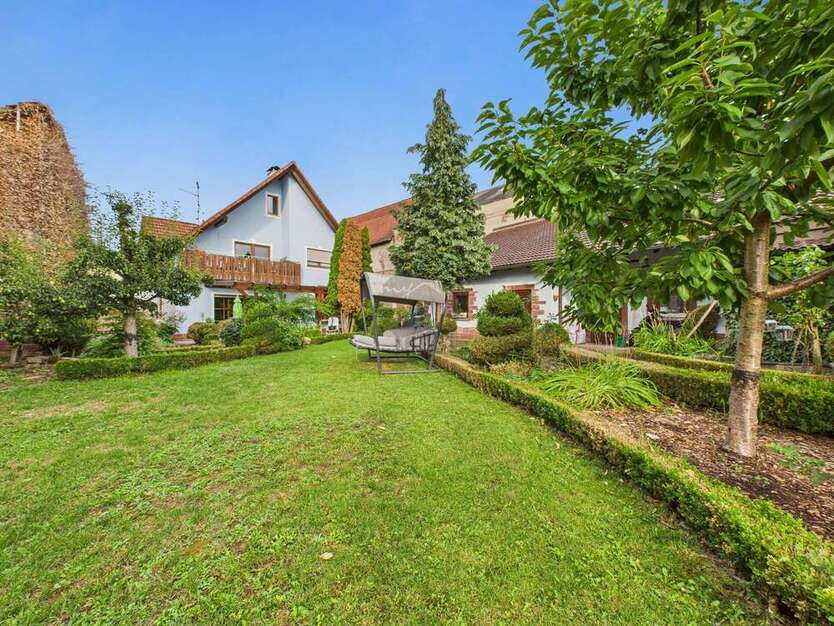 Haus zum Kaufen in Neubrunn 599.000 € 215.2 m² 8 zimmer