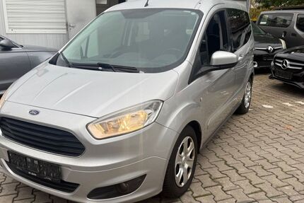 Ford Tourneo Courier 167.229 km 4.990 &euro; München 81243