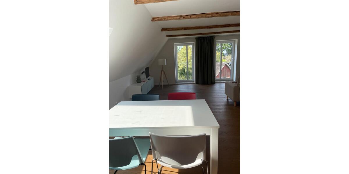 Dachgeschoßwohnung Kiel Blücherplatz - 3 Zimmer, 85 m&sup2;, 1.200&euro; | Angebot:25498575