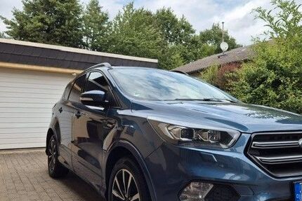 Ford Kuga 98.000 km 14.900 &euro; Nidda 63667